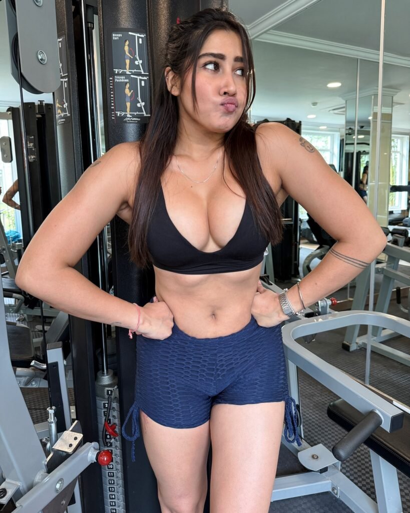 sofia ansari gym pic