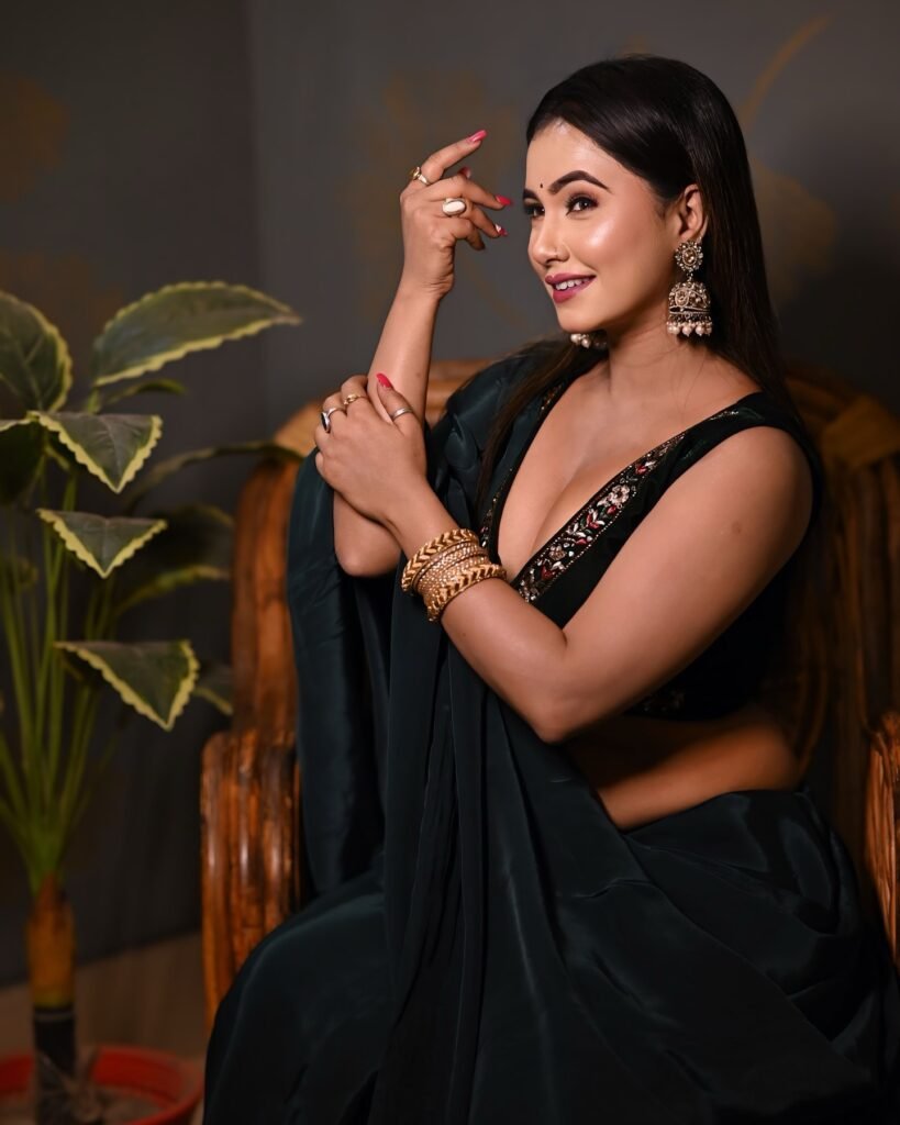 Trisha kar Madhu pussy Pic