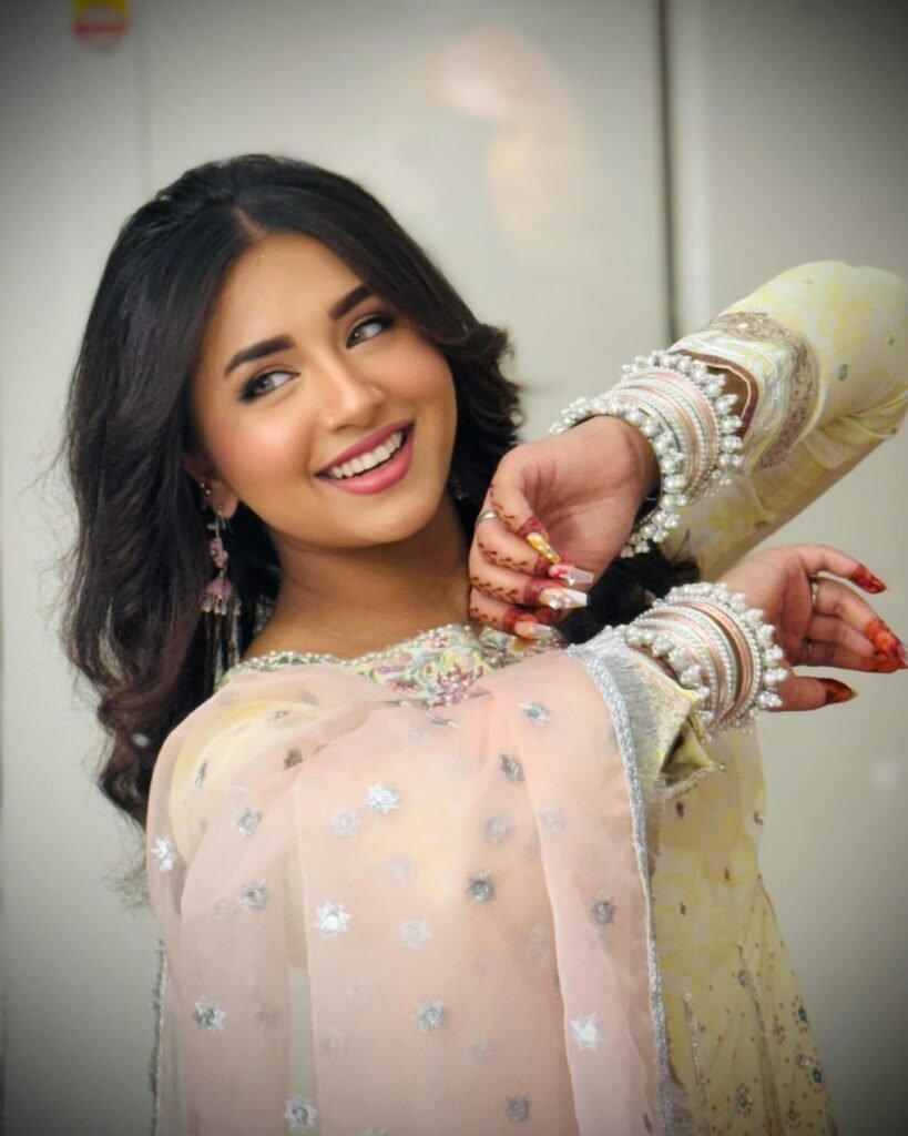 Minahil Malik Sex