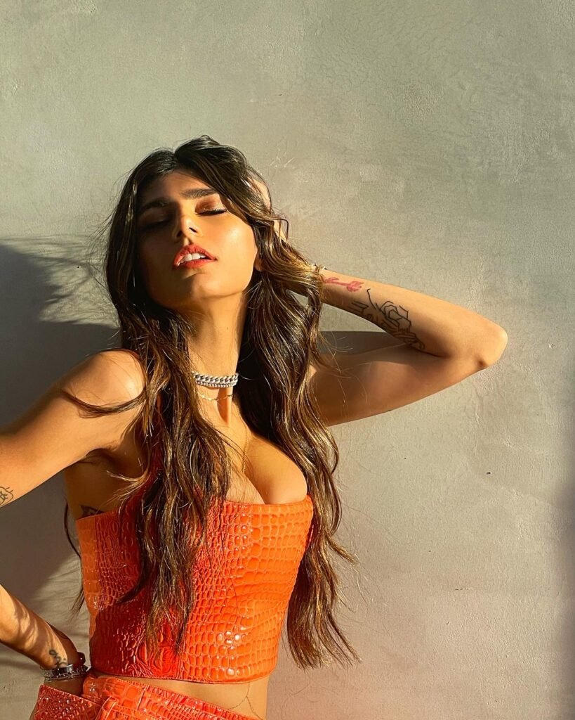 Mia Khalifa Sexy Photo