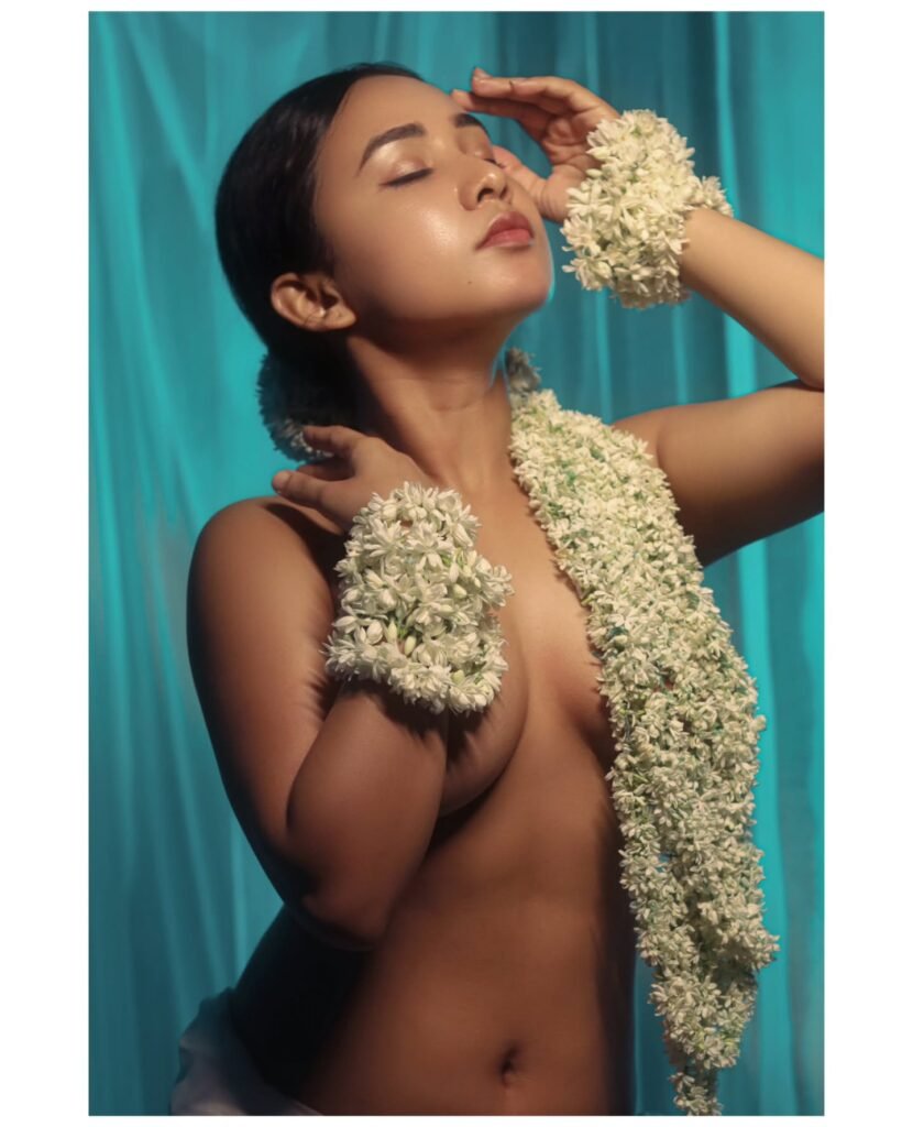 Rima Dutta Hot Pic 2