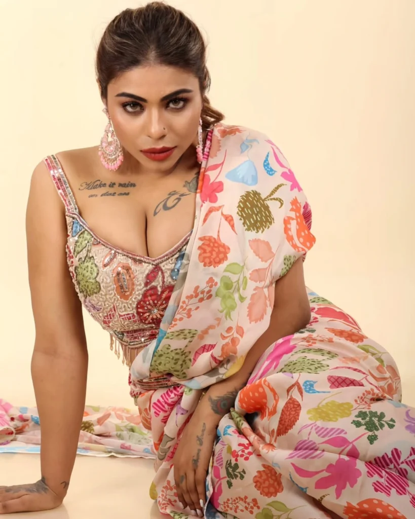 Anam Khan gand pic
