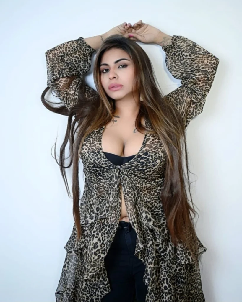 Anam Khan hottest pic