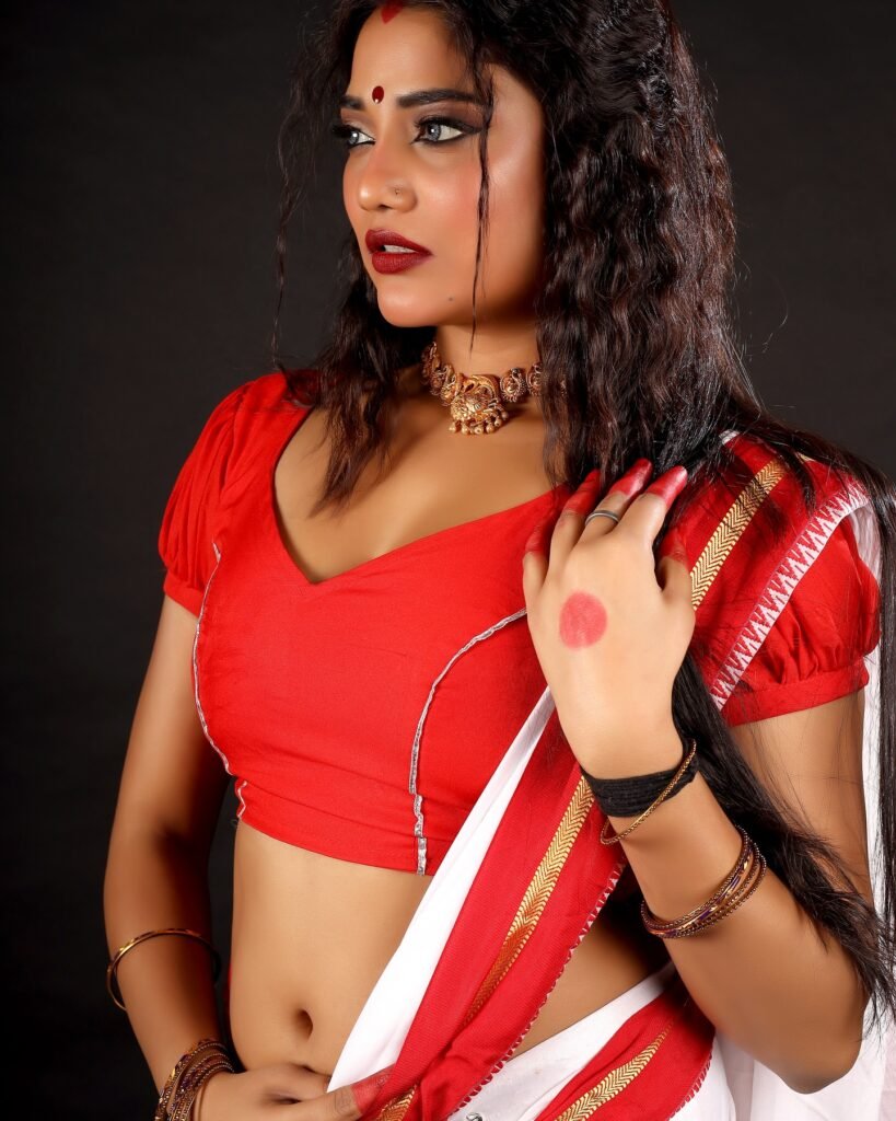ruks khandagale sari pic