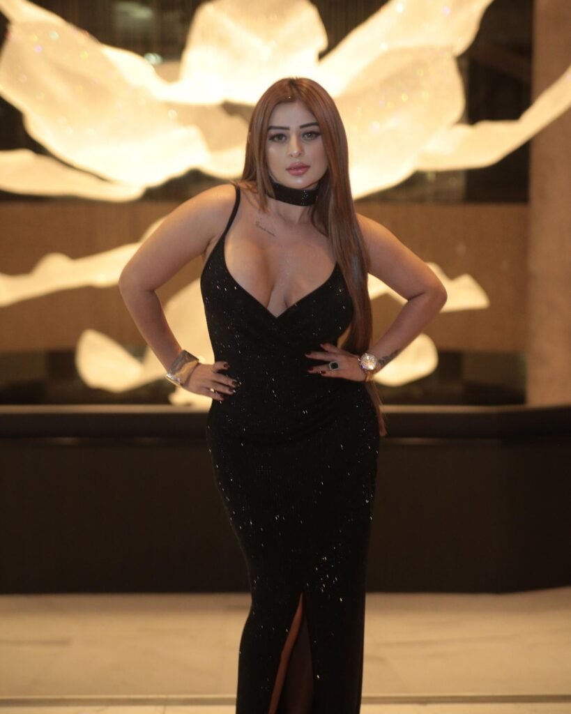 ankita black pic