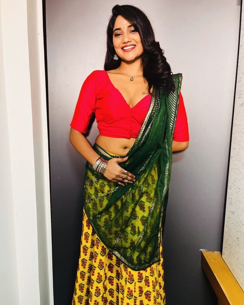 hot pic ruks khandagale
