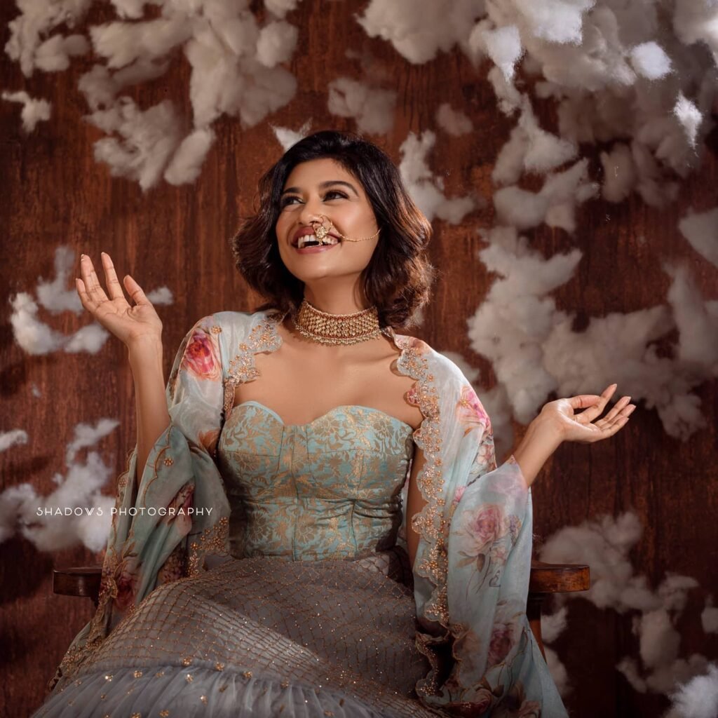 Oviya