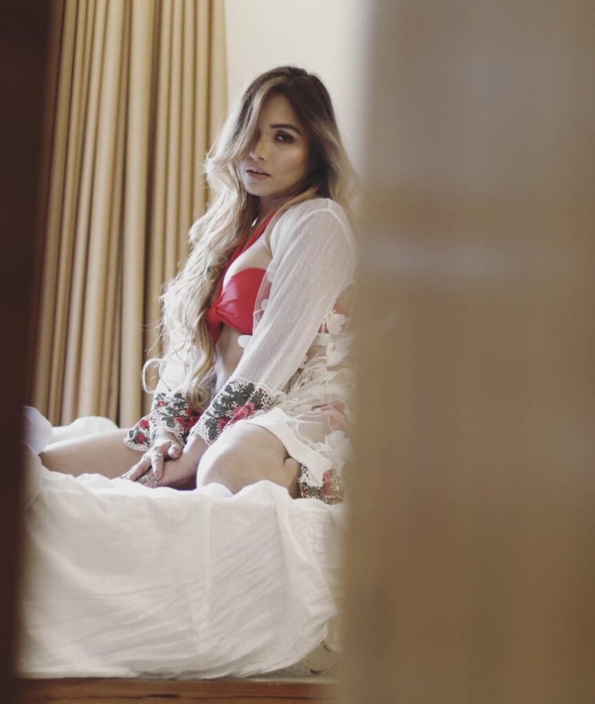 xxx Zoya Rathore