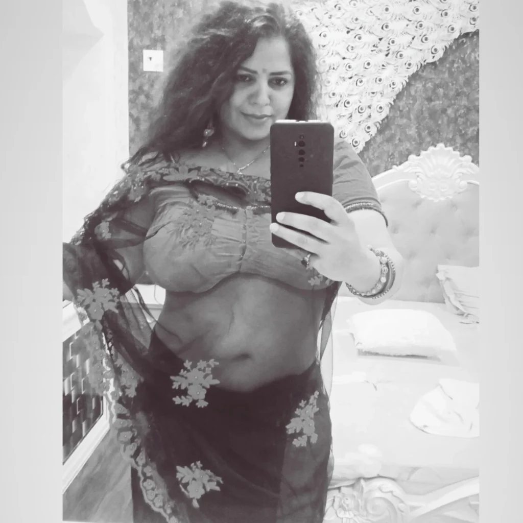 Sapna Sappu Nude Live