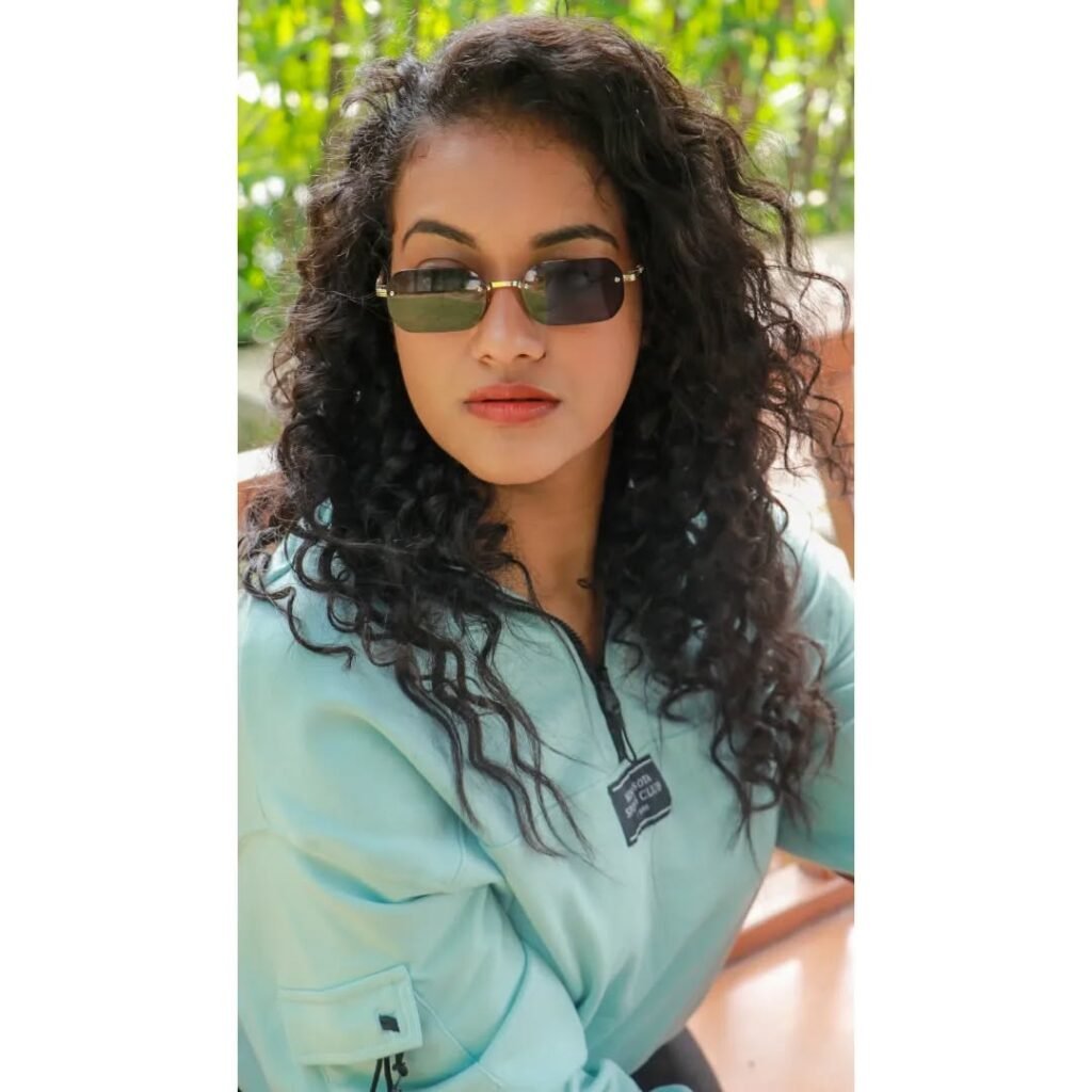 Shruthi Narayanan xxx