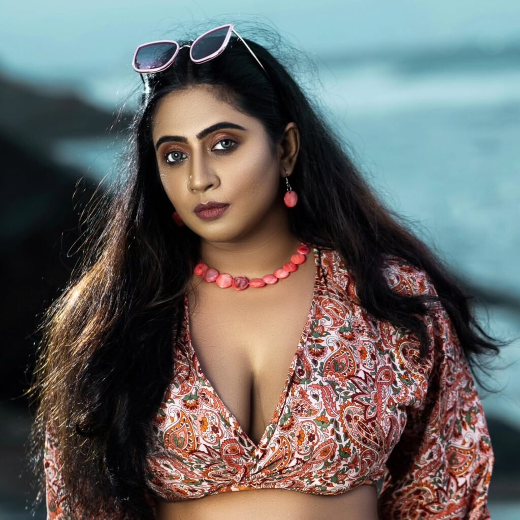 nila nambiar gogles pic