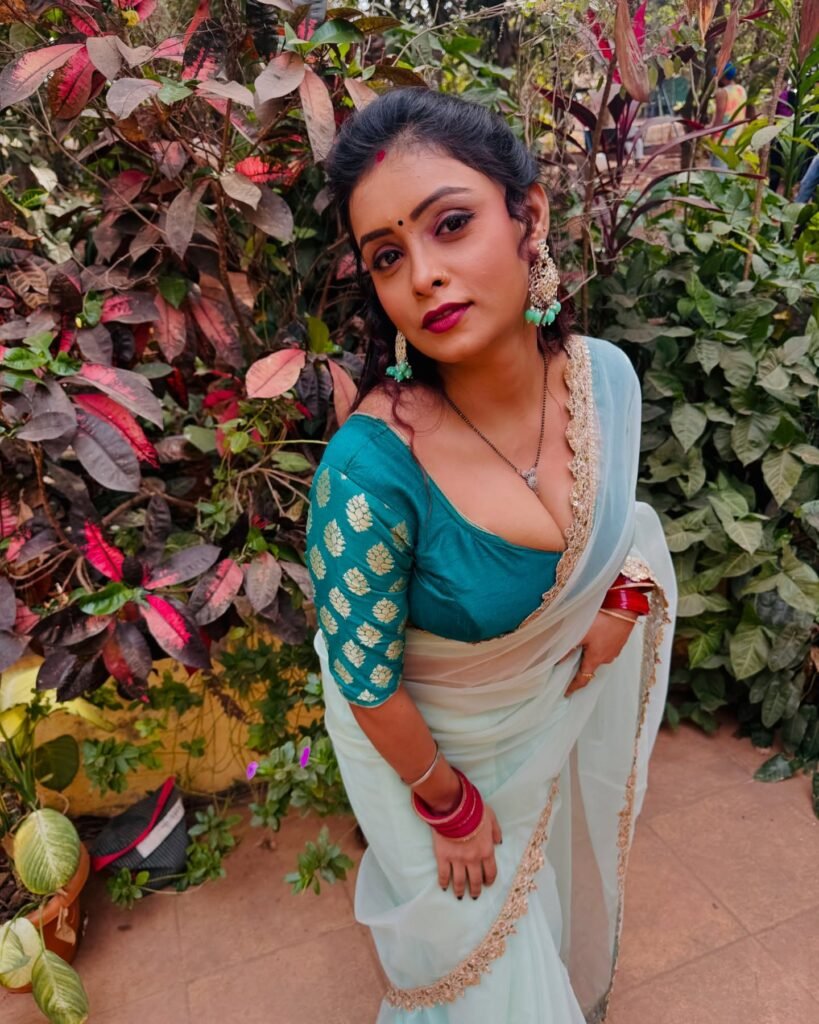 Priya saree Pic