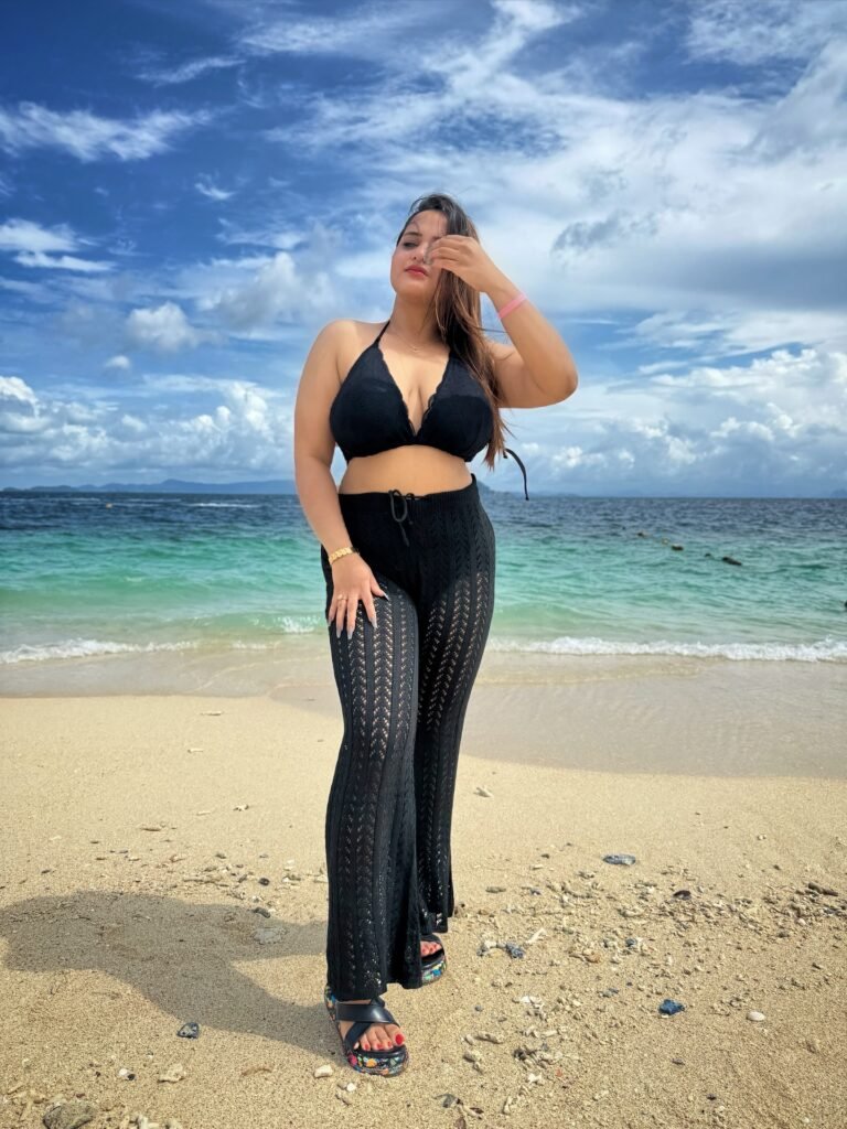 aliya curve pic