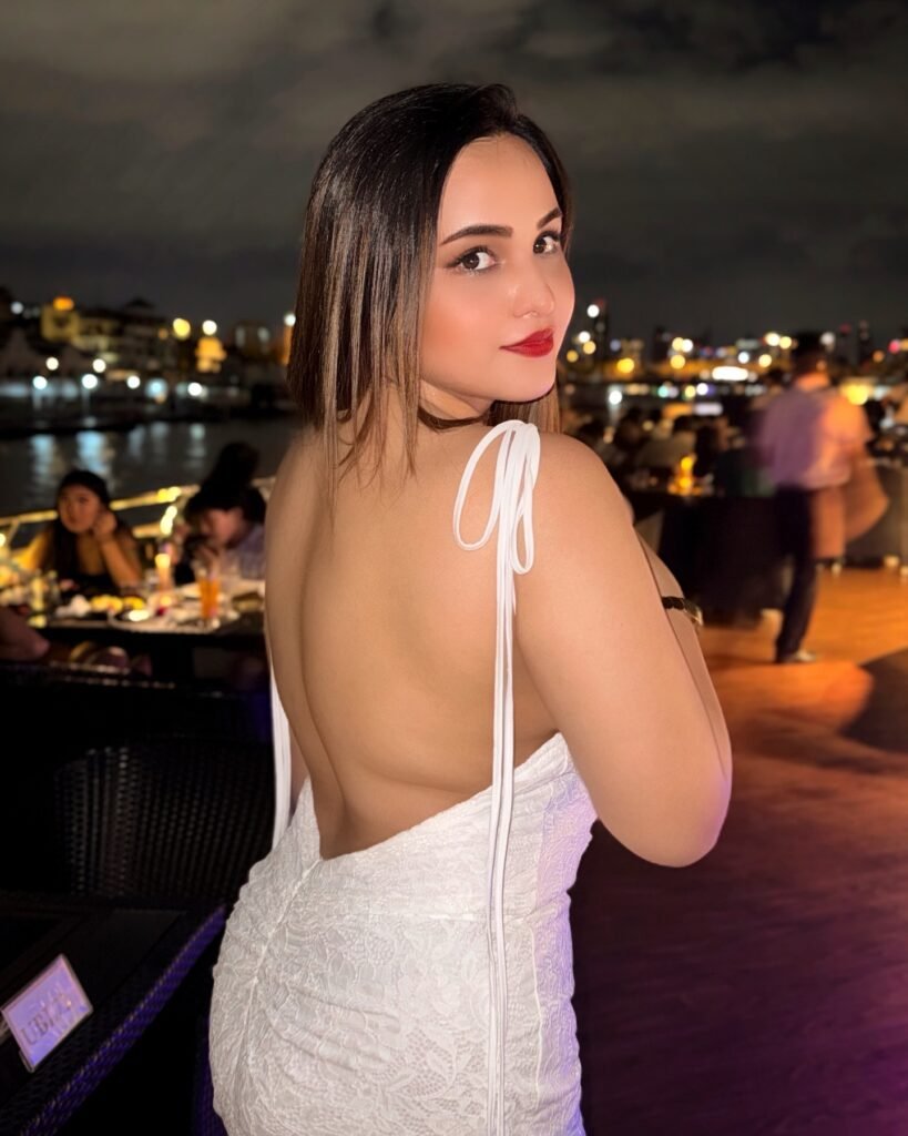 aliya hot pic