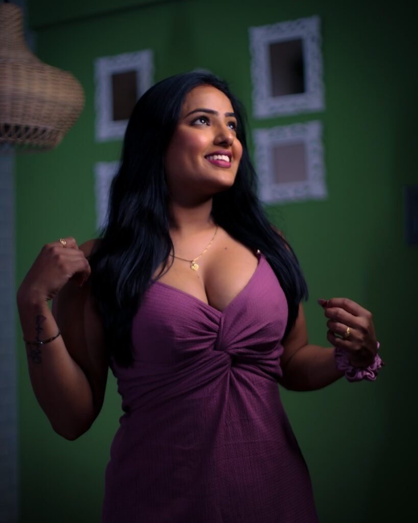shyna laugh  image