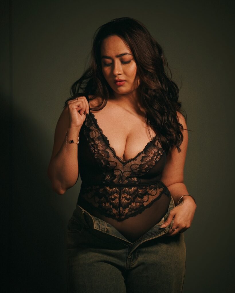 divya mistry live nude