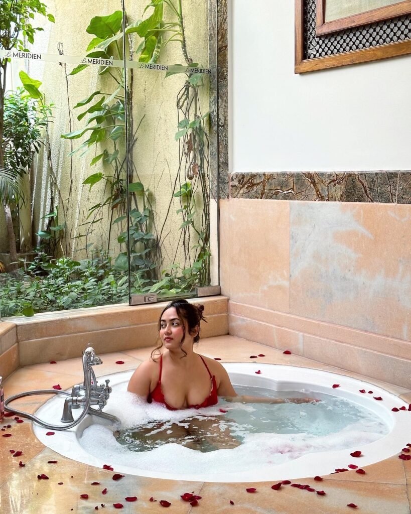 divya mistry nude live